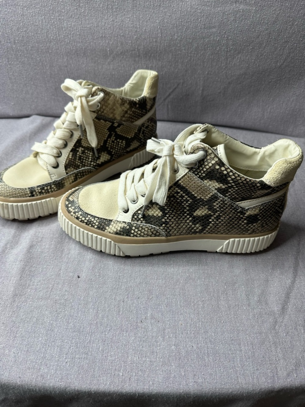 Source Unknown White and Beige Snake-Print Wedge Sneakers
